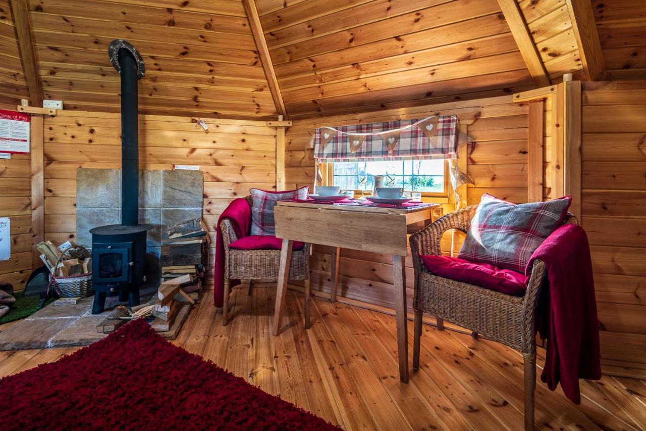 Hatters Meadows Glamping Parque de Campismo Ely